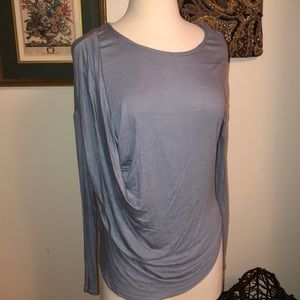 🔴NWOT grey-blue color Long sleeve drape front top